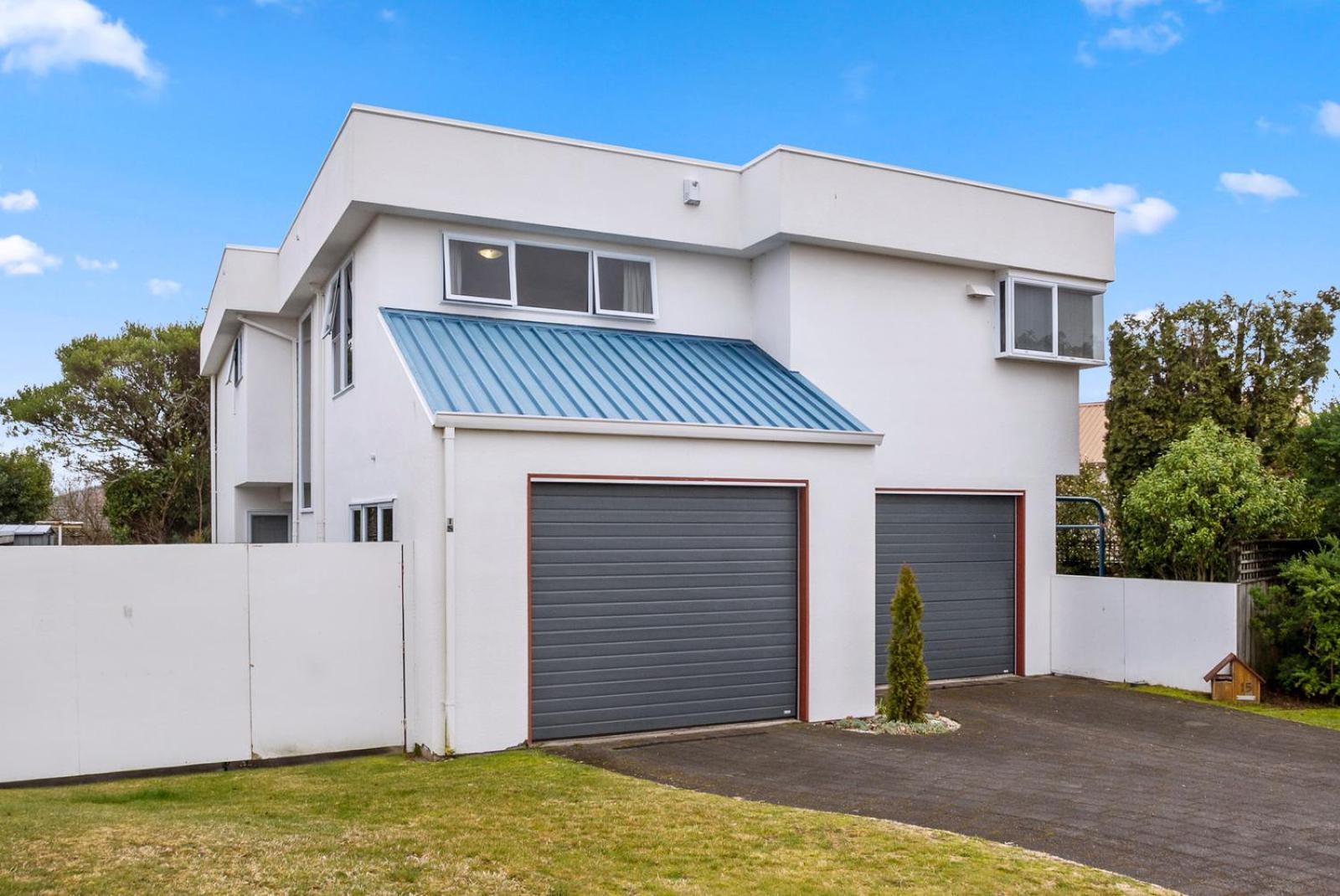 The White House - Taupo Holiday Home Bagian luar foto