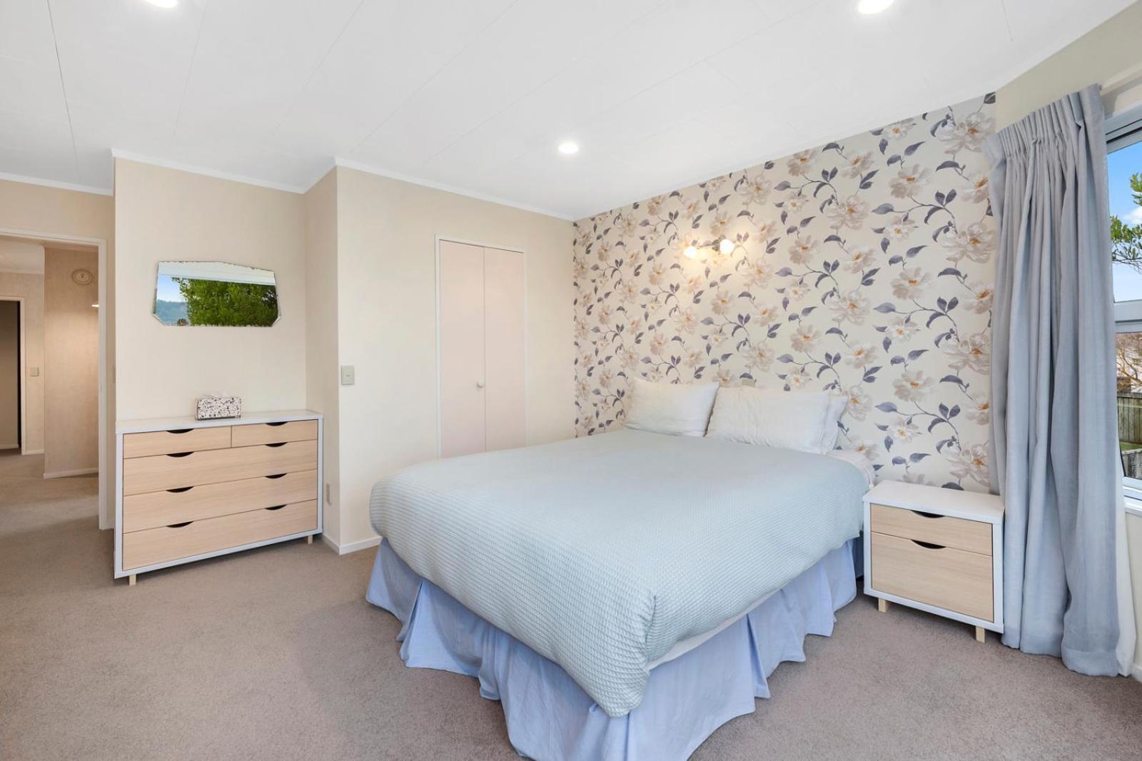 The White House - Taupo Holiday Home Bagian luar foto